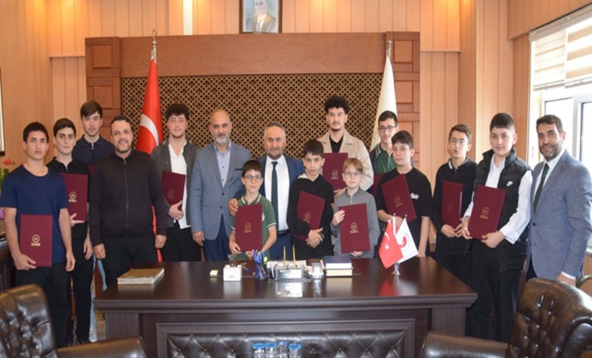 Giresun'da 24 Öğrenci Hafızlık İcazet Belgelerini Aldı