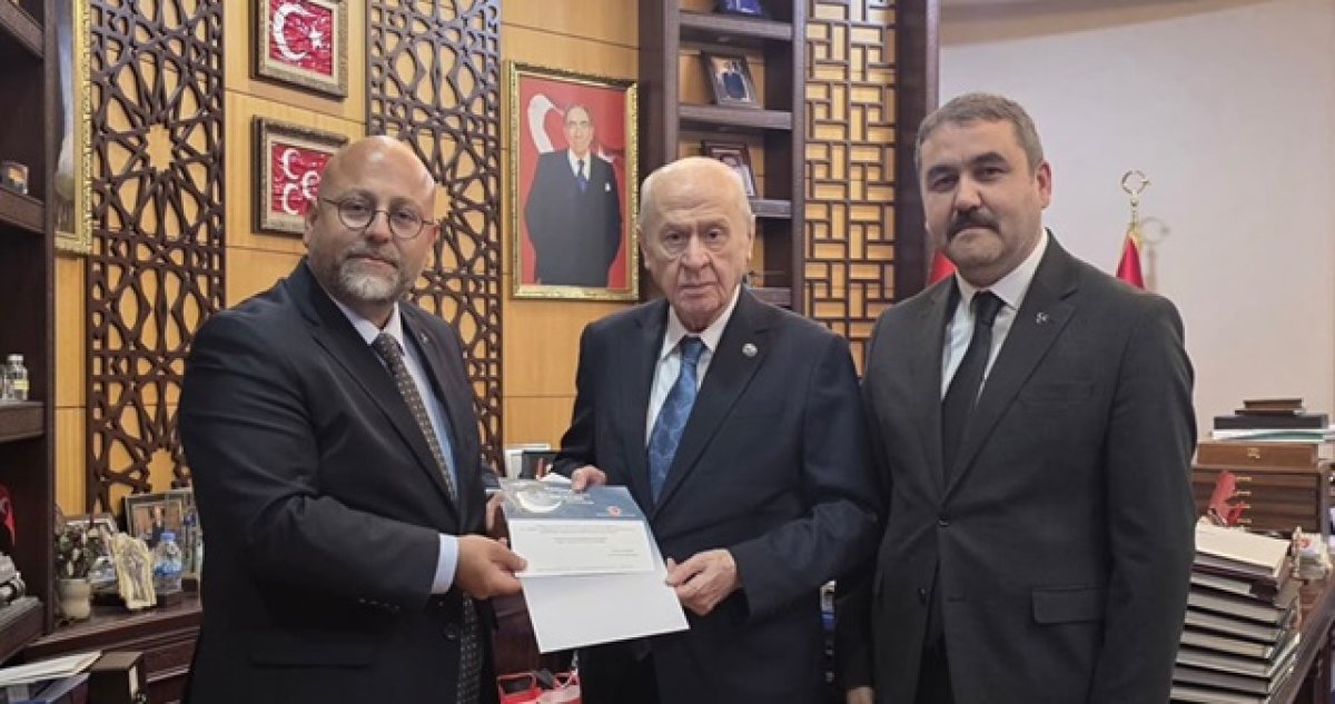 MHP'li Akgün, Bahçeli’yi Giresun İl Kongresi’ne Davet Etti
