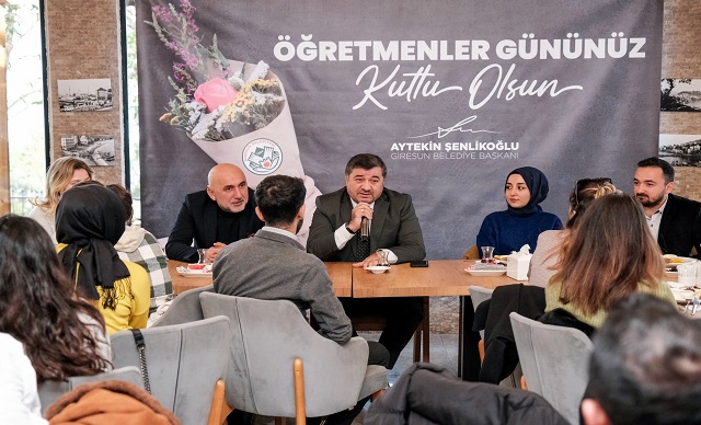 BAŞKAN ŞENLİKOĞLU; ÖĞRETMENLER İLE BULUŞTU