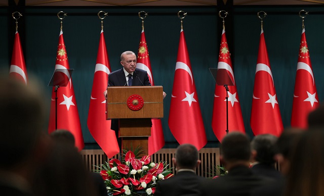 Elektrikte Tarife Yeniden Değerlendirilecek